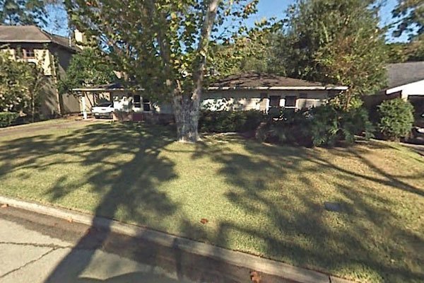 The original ranch home as it appeared in 2007 before being taken apart, piece-by-piece and recycled.